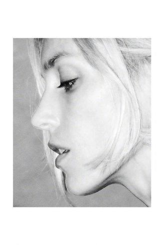 Anja Rubik đầy ấn tượng trên tạp chí T của Singapore - Ảnh 12.