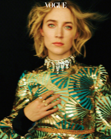 Saoirse Ronan ấn tượng tr&ecirc;n Vogue H&agrave;n Quốc - Ảnh 3.