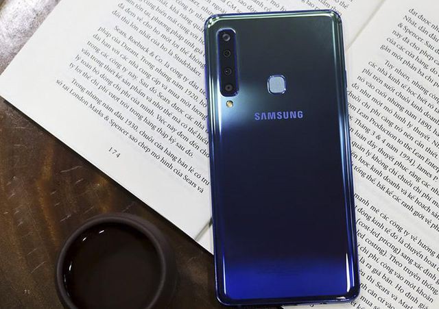 Top 10 smartphone đang hút khách ngày Tết - Ảnh 7.