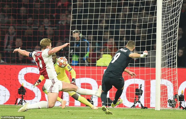 Real Madrid thắng kịch tính ngay trên sân của Ajax Amsterdam - Ảnh 3.