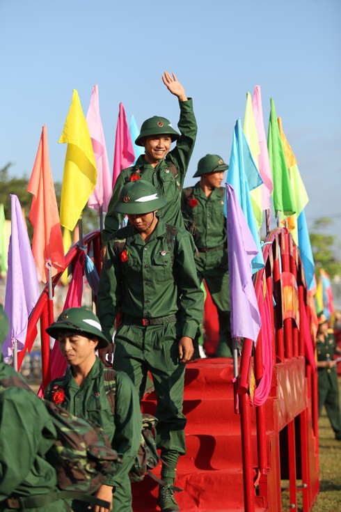 Giao quân đợt 1 năm 2019 tại Khánh Hòa - Ảnh 5.