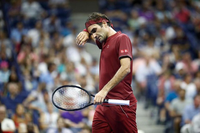 Sau 2 năm vắng bóng ở mặt sân đất nện, Roger Federer trở lại bằng giải Madrid mở rộng 2019 - Ảnh 1.