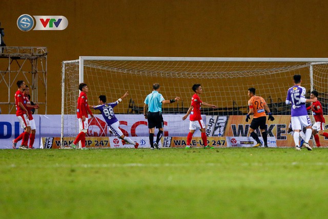 ẢNH: CLB Hà Nội thắng tưng bừng trong ngày đầu ra quân tại V.League 2019 - Ảnh 18.