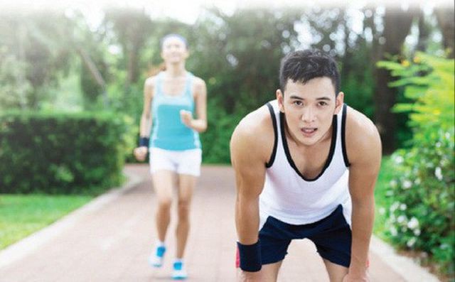 Bất ngờ 5 thói quen ngày Tết khiến sức khỏe xuống dốc không phanh - Ảnh 4. Bất ngờ 5 thói quen ngày Tết khiến sức khỏe xuống dốc không phanh - Ảnh 4.