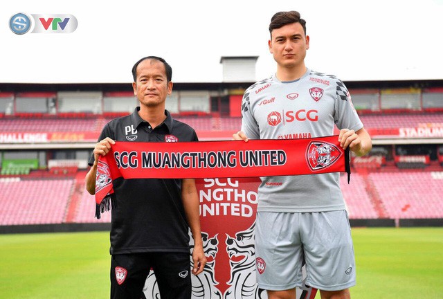 Thủ môn Đặng Văn Lâm chính thức ra mắt CLB Muangthong United - Ảnh 6.