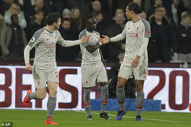 Lịch trực tiếp bóng đá hôm nay (9/2): Man Utd làm khách của Fulham, Liverpool so tài Bournemouth - Ảnh 1. Lịch trực tiếp bóng đá hôm nay (9/2): Man Utd làm khách của Fulham, Liverpool so tài Bournemouth - Ảnh 1.
