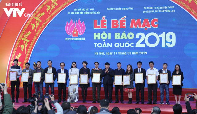 Vinh danh 286 giải thưởng tại Lễ Bế mạc Hội Báo toàn quốc 2019 - Ảnh 5.