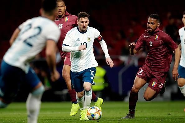 Giao hữu: Messi trở lại, ĐT Argentina thất bại 1-3 trước Venezuela - Ảnh 2.