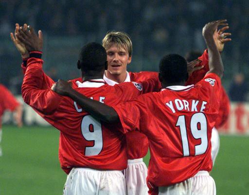 Man Utd và những cuộc ngược dòng kinh điển: Solskjaer hai lần lập chiến công - Ảnh 3.