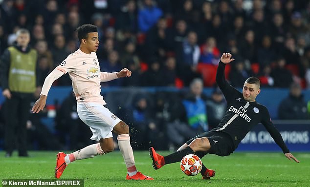 KHÓ TIN: Sao trẻ Man Utd mặc nhầm áo PSG trong ngày ngược dòng ngoạn mục - Ảnh 2.