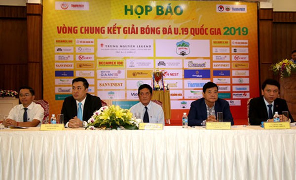 Bốc thăm chia bảng VCK U19 Quốc gia 2019: Chủ nhà HAGL gặp Viettel ngày khai mạc - Ảnh 1.