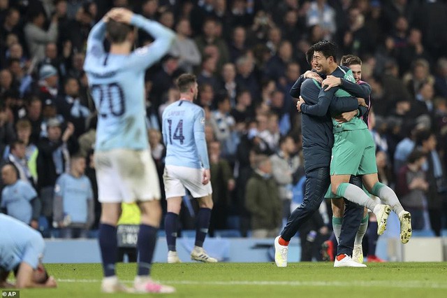 ẢNH: Những khoảnh khắc ấn tượng trong trận đấu kịch tính Man City 4-3 Tottenham - Ảnh 18.