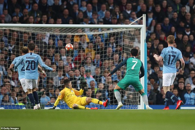 ẢNH: Những khoảnh khắc ấn tượng trong trận đấu kịch tính Man City 4-3 Tottenham - Ảnh 5.