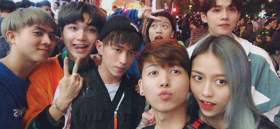 Bất ngờ với giọng h&aacute;t thật của Bo Bắp - Ch&agrave;ng trai hot nhất Tiktok - Ảnh 1.