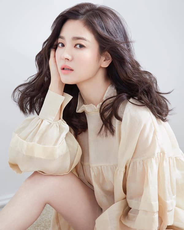 Song Hye Kyo trẻ hóa trong bộ ảnh mới - Ảnh 2.