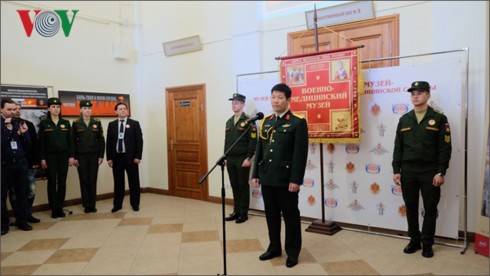 Triển lãm “Nỗi đau của bạn trong trái tim tôi, Việt Nam” tại Nga - Ảnh 2.