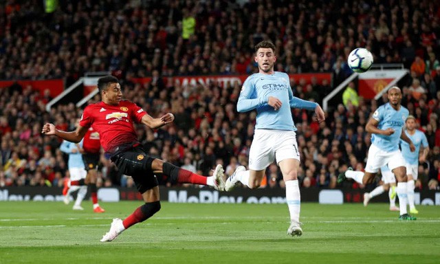 ẢNH: Hạ gục Man Utd, Man City dẫn đầu BXH Ngoại hạng Anh - Ảnh 6.