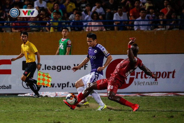 ẢNH: Samson tỏa sáng, CLB Hà Nội vươn lên dẫn đầu BXH V.League - Ảnh 14.