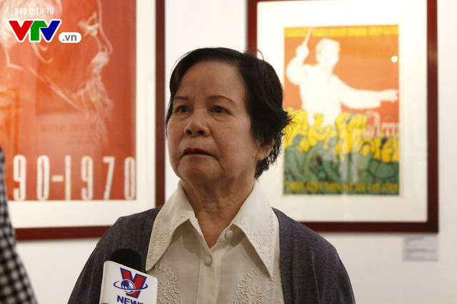 Ch&acirc;n dung Hồ Ch&iacute; Minh &ndash; G&oacute;c nh&igrave;n từ tranh cổ động (1969 &ndash; 2011): Khắc họa l&ecirc;n ch&acirc;n dung vị Cha gi&agrave; d&acirc;n tộc đầy b&igrave;nh dị - Ảnh 3.