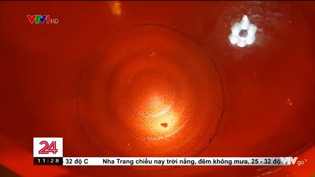 Nước sạch nhưng không sạch - Không có lựa chọn cho người dân? - Ảnh 1.