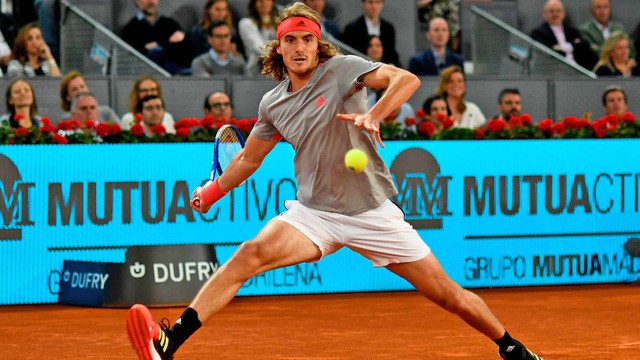 Madrid mở rộng 2019: Nadal dừng bước, Tsitsipas tiến vào chung kết - Ảnh 2.