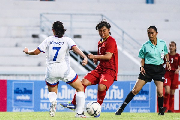 Giải U15 nữ Đông Nam Á 2019 (bảng A): Thắng Philippines 2-0, Việt Nam giành trọn 3 điểm đầu tiên - Ảnh 1.