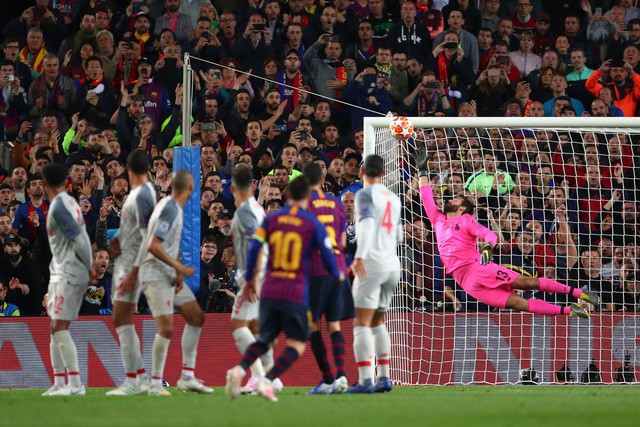 Bán kết lượt đi UEFA Champions League: Messi tỏa sáng, Barcelona thắng đậm 3-0 Liverpool - Ảnh 2.