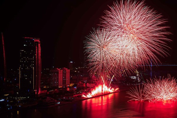 Kiểm soát giá các dịch vụ trong dịp Lễ hội pháo hoa Quốc tế năm 2019 - Ảnh 1. Kiểm soát giá các dịch vụ trong dịp Lễ hội pháo hoa Quốc tế năm 2019 - Ảnh 1.