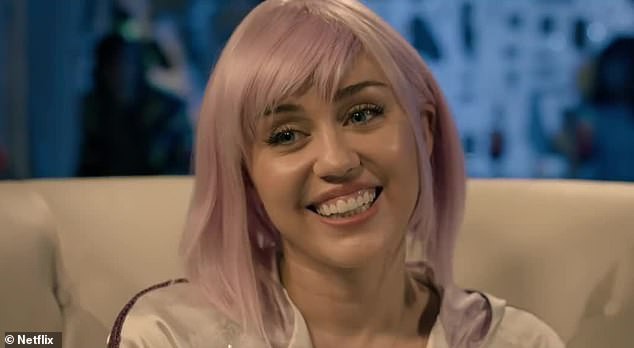 Miley Cyrus quay lại diễn xuất với phim của Netflix Black Mirror 5 - Ảnh 1.