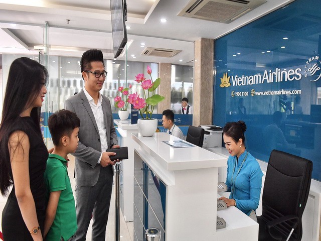 Vietnam Airlines triển khai dịch vụ làm thủ tục hàng không nhanh chóng - Ảnh 2.