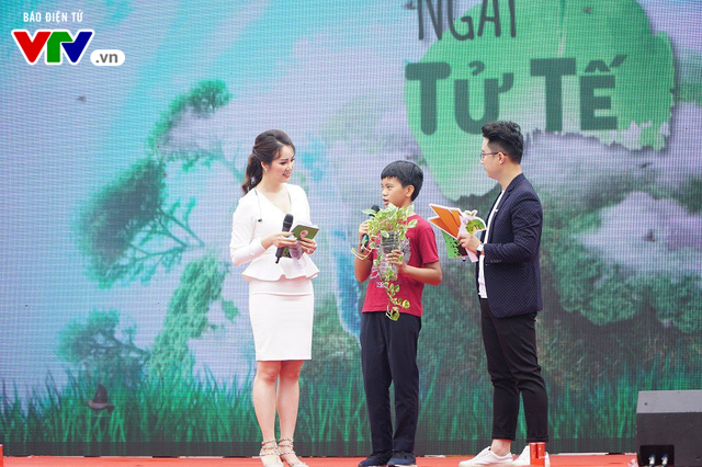 Ngày tử tế 2019 - Vì môi trường không rác thải: Lan tỏa ý thức xanh - Ảnh 1. Ngày tử tế 2019 - Vì môi trường không rác thải: Lan tỏa ý thức xanh - Ảnh 1.