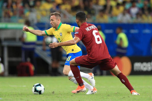 Copa America 2019: Bị VAR từ chối bàn thắng, ĐT Brazil chia điểm với ĐT Venezuela - Ảnh 2.