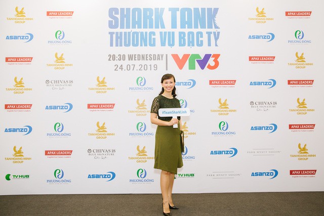 
Shark Linh.
