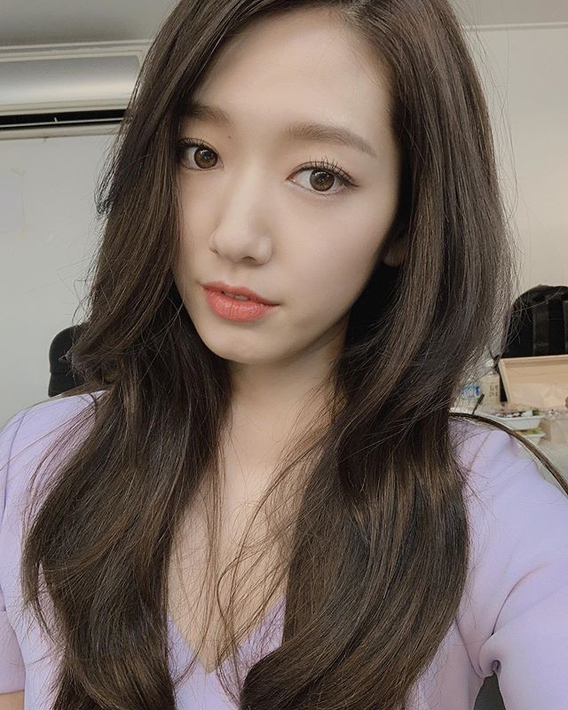 Park Shin Hye khoe t&oacute;c mới, dự b&aacute;o c&oacute; biến - Ảnh 2.