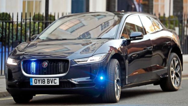 Jaguar Land Rover và BMW cùng bước vào cuộc chiến xe ôtô điện - Ảnh 1. Jaguar Land Rover và BMW cùng bước vào cuộc chiến xe ôtô điện - Ảnh 1.