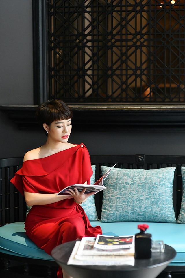 Vợ Thành Về nhà đi con ngoài đời khiến khán giả xuýt xoa vì độ tài giỏi, xinh đẹp - Ảnh 3. Vợ Thành Về nhà đi con ngoài đời khiến khán giả xuýt xoa vì độ tài giỏi, xinh đẹp - Ảnh 3.
