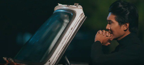 Học trò HLV Hồ Hoài Anh ra mắt MV đầu tay - Chẳng ai có thể ngờ - Ảnh 4. Học trò HLV Hồ Hoài Anh ra mắt MV đầu tay - Chẳng ai có thể ngờ - Ảnh 4.