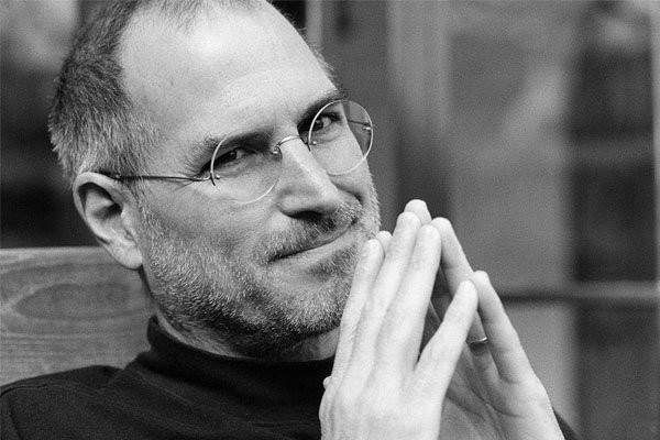 Bill Gates gọi Steve Jobs là gã khốn, dùng bùa phép để cứu Apple khỏi phá sản - Ảnh 1.