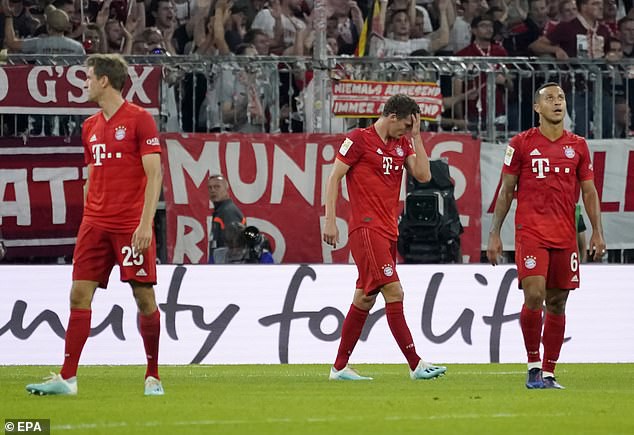 Bayern Munich 2-2 Hertha Berlin: Lewandowski lập công, nhà ĐKVĐ thoát thua - Ảnh 4.