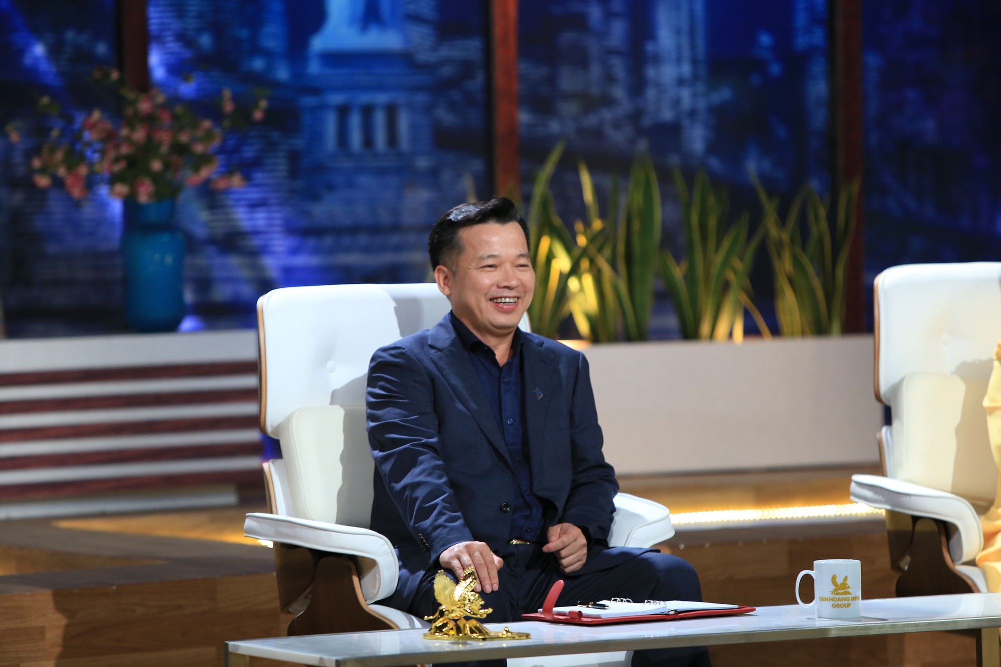 5 ch&agrave;ng trai khiến 2 c&aacute; mập phải tranh gi&agrave;nh r&oacute;t gần 10 tỷ đồng ở Shark Tank Việt Nam - Ảnh 6.