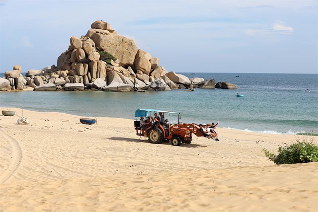 Những người “rũ áo nông dân” làm du lịch trải nghiệm ở Ninh Thuận - Ảnh 2.