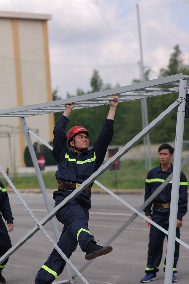 Trương Quỳnh Anh ngã đau đớn tại “Mỹ nhân hành động” - Ảnh 3.