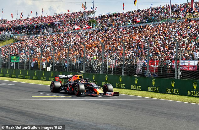 Max Verstappen giành vị trí xuất phát đầu tiên tại GP Hungary - Ảnh 1.