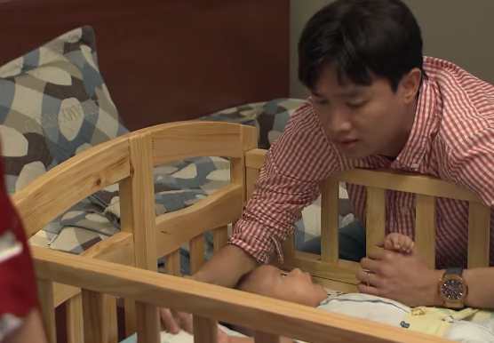 Về nhà đi con - Tập 84: Thư - Vũ yêu lại từ đầu, Huệ - Quốc chính thức trở thành một cặp? - Ảnh 7. Về nhà đi con - Tập 84: Thư - Vũ yêu lại từ đầu, Huệ - Quốc chính thức trở thành một cặp? - Ảnh 7.