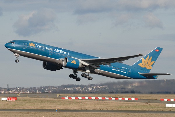 Hành khách Vietnam Airlines khởi hành từ Hà Nội được làm thủ tục qua điện thoại - Ảnh 2. Hành khách Vietnam Airlines khởi hành từ Hà Nội được làm thủ tục qua điện thoại - Ảnh 2.