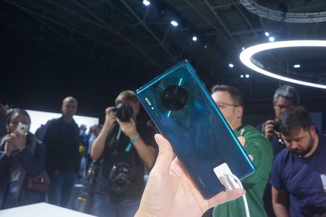 Cận cảnh bộ đôi Huawei Mate 30/30 Pro thiết kế hoàn toàn mới vừa ra mắt - Ảnh 1.