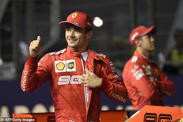 Đua xe F1: Charles Leclerc giành vị trí xuất phát đầu tiên tại GP Singapore - Ảnh 1.