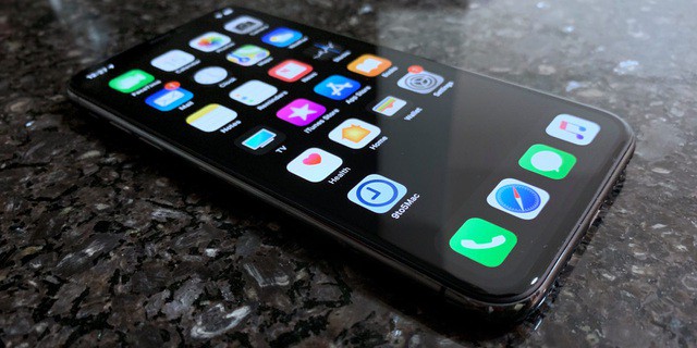 iPhone 11 nhiều đột phá, nhưng iOS 13 lại vô cùng tệ hại - Người dùng được khuyên không nâng cấp - Ảnh 1.