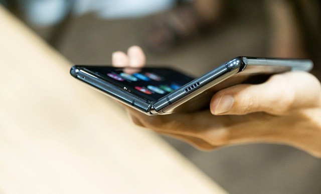 Galaxy Fold sẽ được bán ra tại Mỹ vào cuối tháng 9 - Ảnh 4.