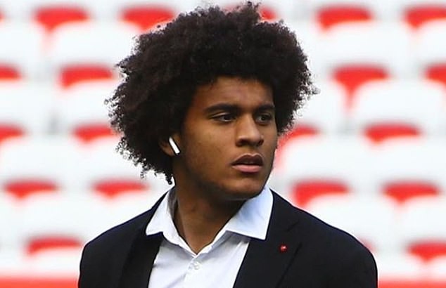 Kasper Dolberg bị trộm viếng thăm - Ảnh 1.